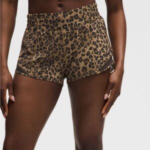 Lululemon Hotty Hot High Rise Shorts 2.5 in